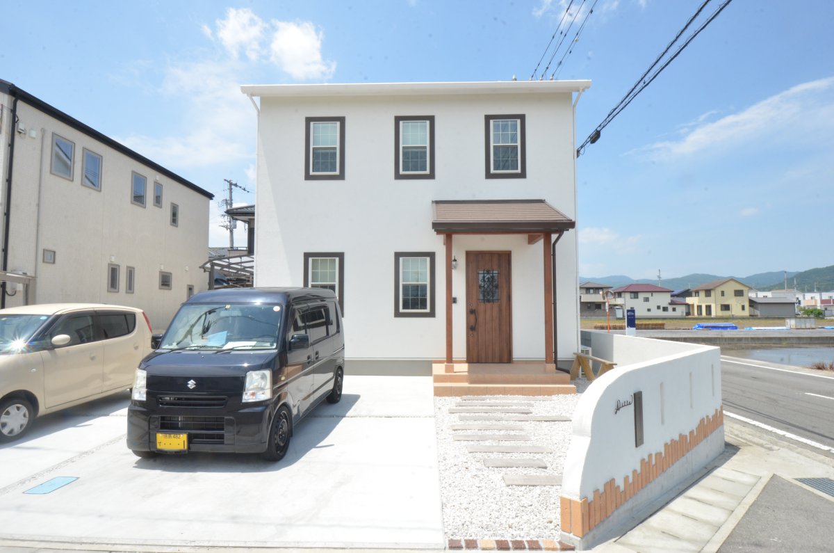 N様邸 子育てアイデアが詰まったカフェ風住宅 施工事例 ラッフルズホーム 徳島の注文住宅ならラッフルズホーム N様邸 子育てアイデアが詰まったカフェ風住宅 施工事例 ラッフルズホーム 徳島の注文住宅ならラッフルズホーム