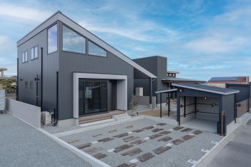 【平屋風】テラスライフを満喫する1階主寝室の家